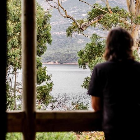 Freycinet Cottage 1 - Bluestone Коулс-Бей Экстерьер фото